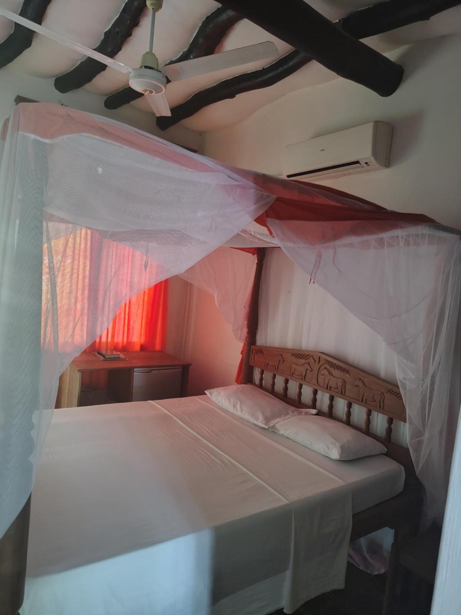 Mangro Hotel Diani Beach Eksteriør bilde