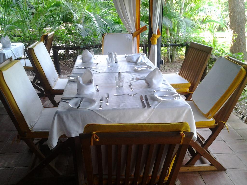 Mangro Hotel Diani Beach Eksteriør bilde